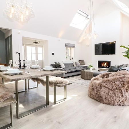 12 Manor Farm Close Kingham Εξωτερικό φωτογραφία